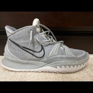 Kyrie 7 Gray Basketball Shoe